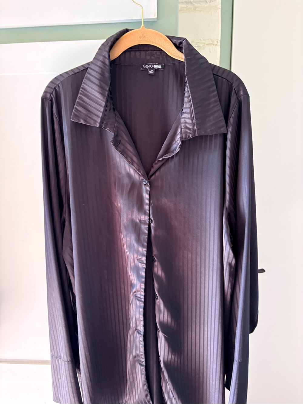 Fashion Nova Woman’s Shiny Black Vertical-Stripe Dress Shirt